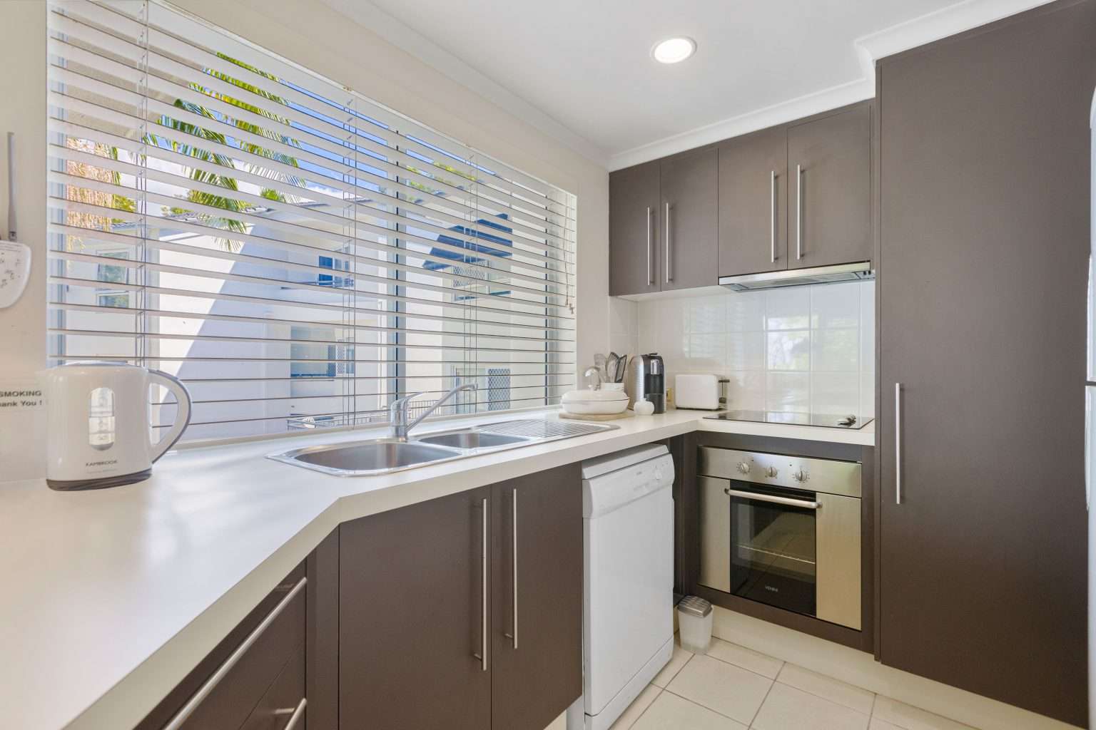 6/144 Noosa Parade, NOOSAVILLE  QLD  4566 - image #6