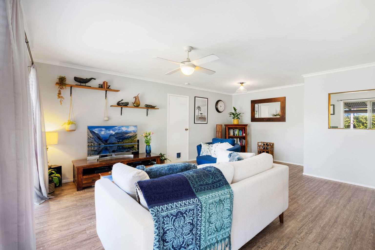 48 Lake Entrance Boulevard, NOOSAVILLE QLD 4566 - image #1
