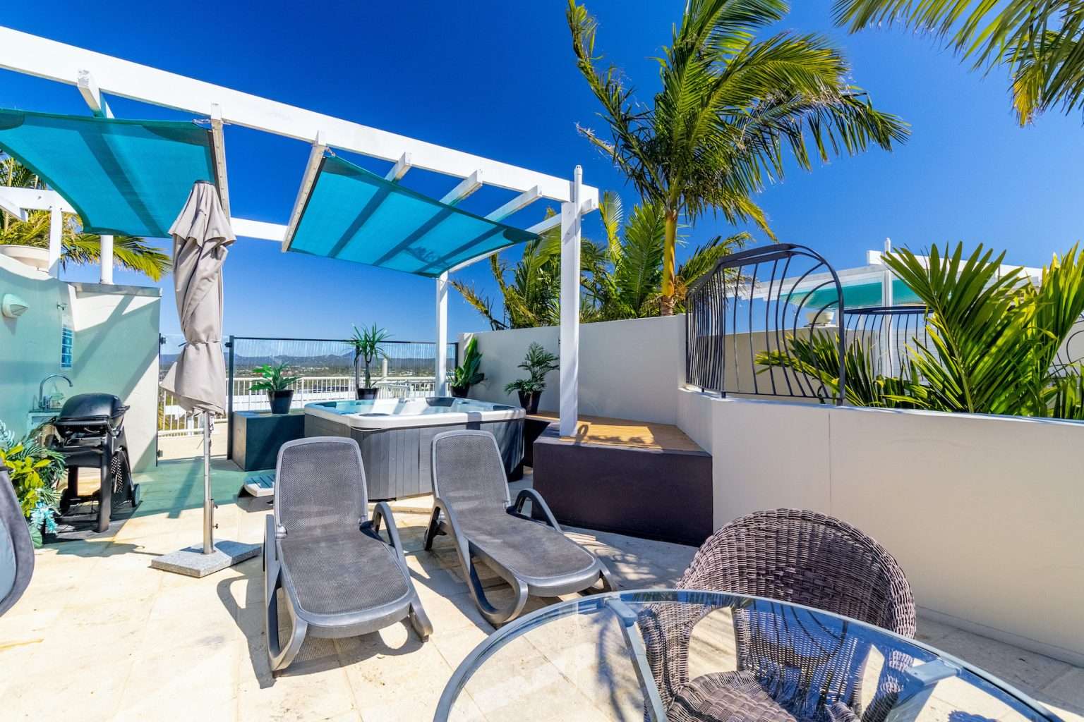 406/16 Noosa Drive, NOOSA HEADS QLD 4567 - image #4