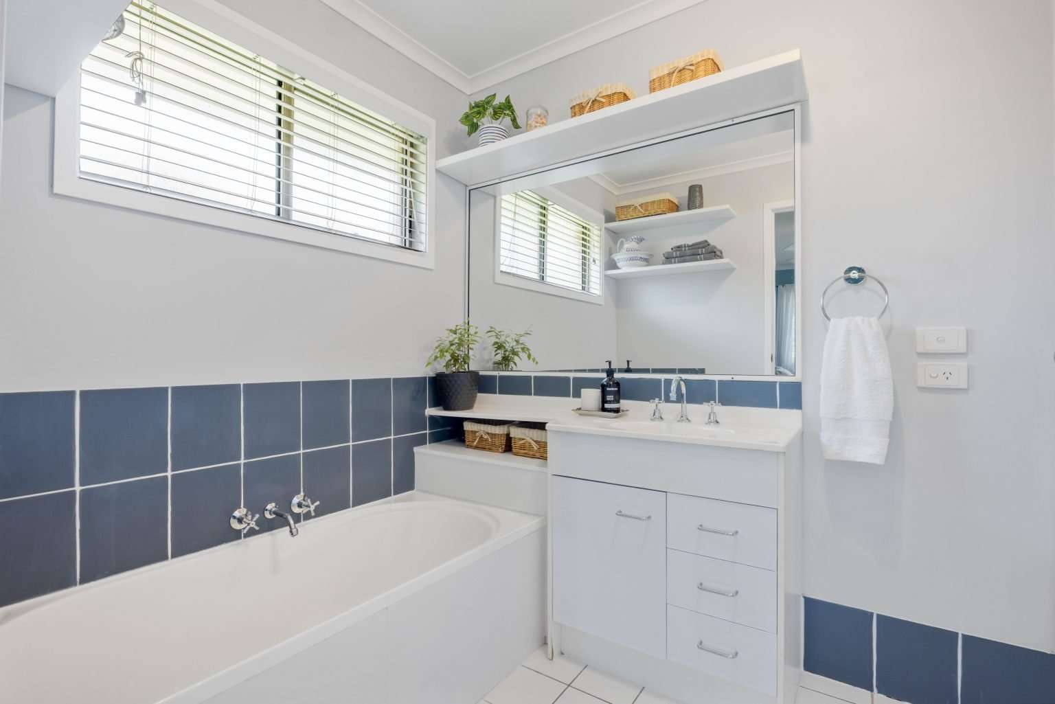48 Lake Entrance Boulevard, NOOSAVILLE QLD 4566 - image #8