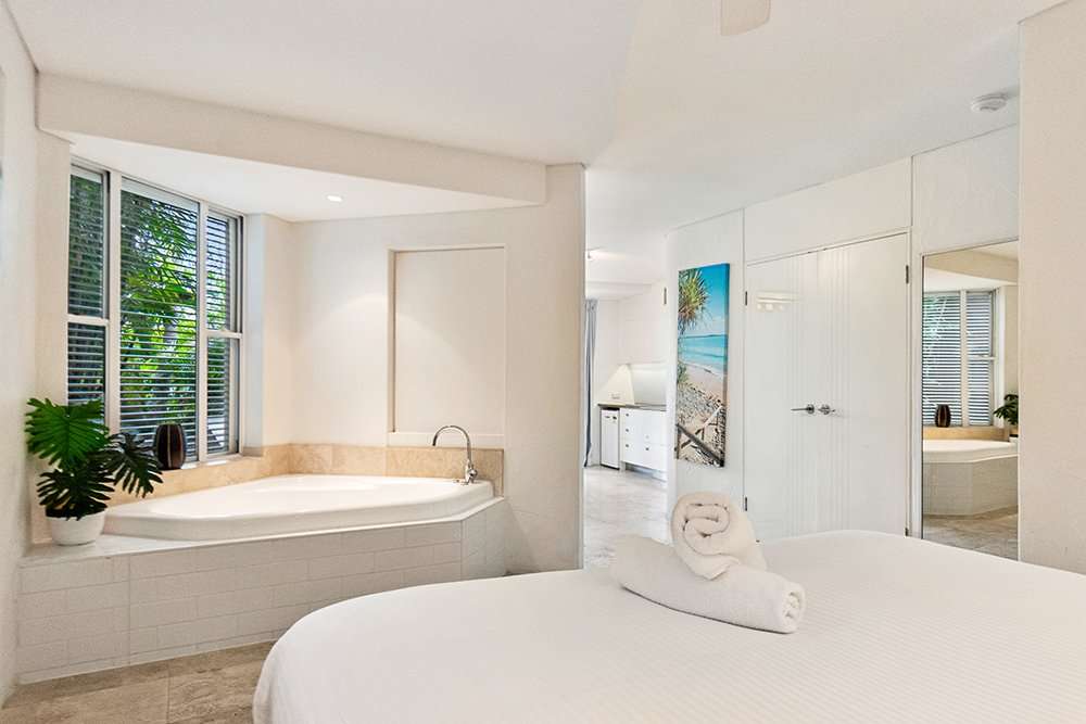 105/16 Noosa Drive, NOOSA HEADS  QLD  4567 - image #6