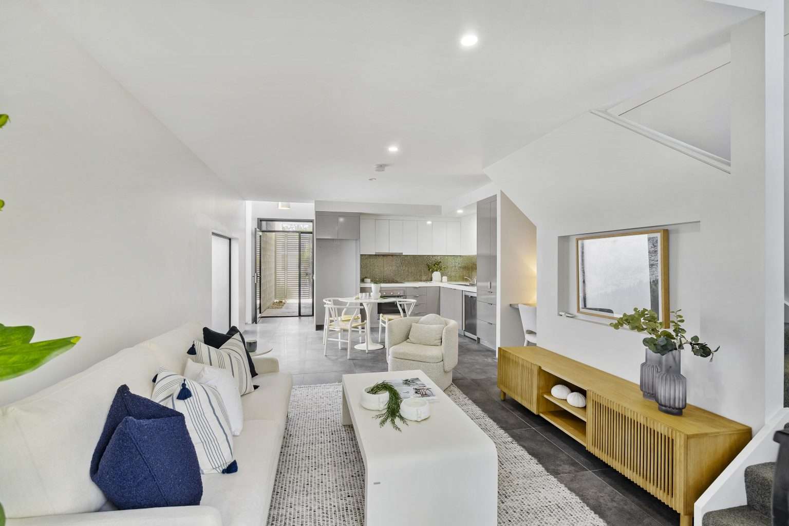 13/60 Hofmann Drive, NOOSAVILLE  QLD  4566 - image #2