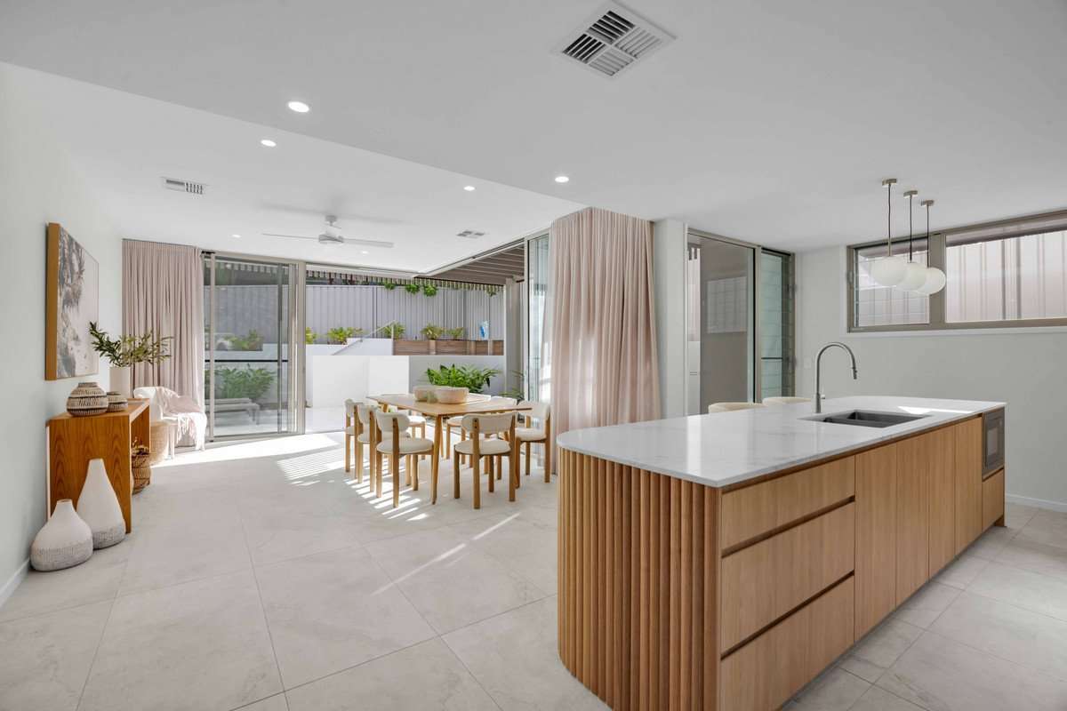 2/6 Wyandra Street, NOOSA HEADS QLD 4567 - image #4
