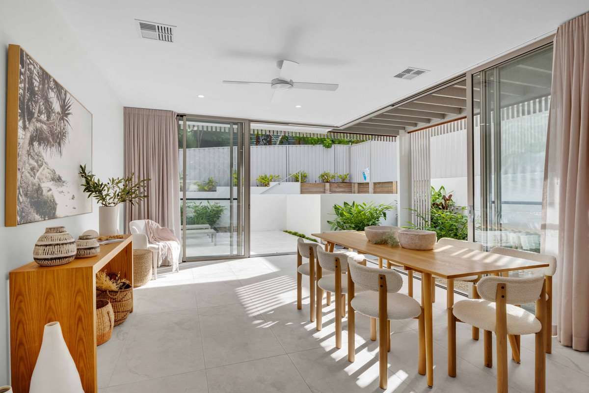 2/6 Wyandra Street, NOOSA HEADS QLD 4567 - image #2
