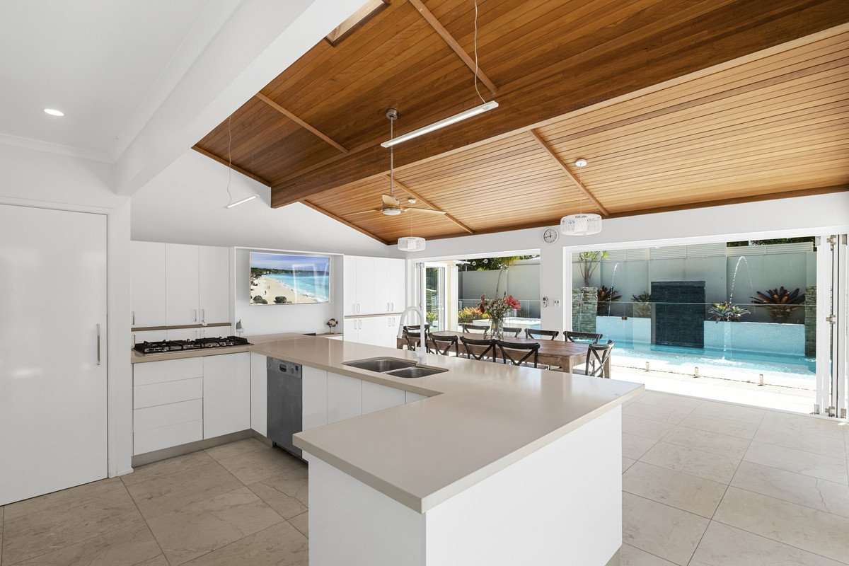 13 Delorme Street, NOOSA HEADS QLD 4567 - image #6