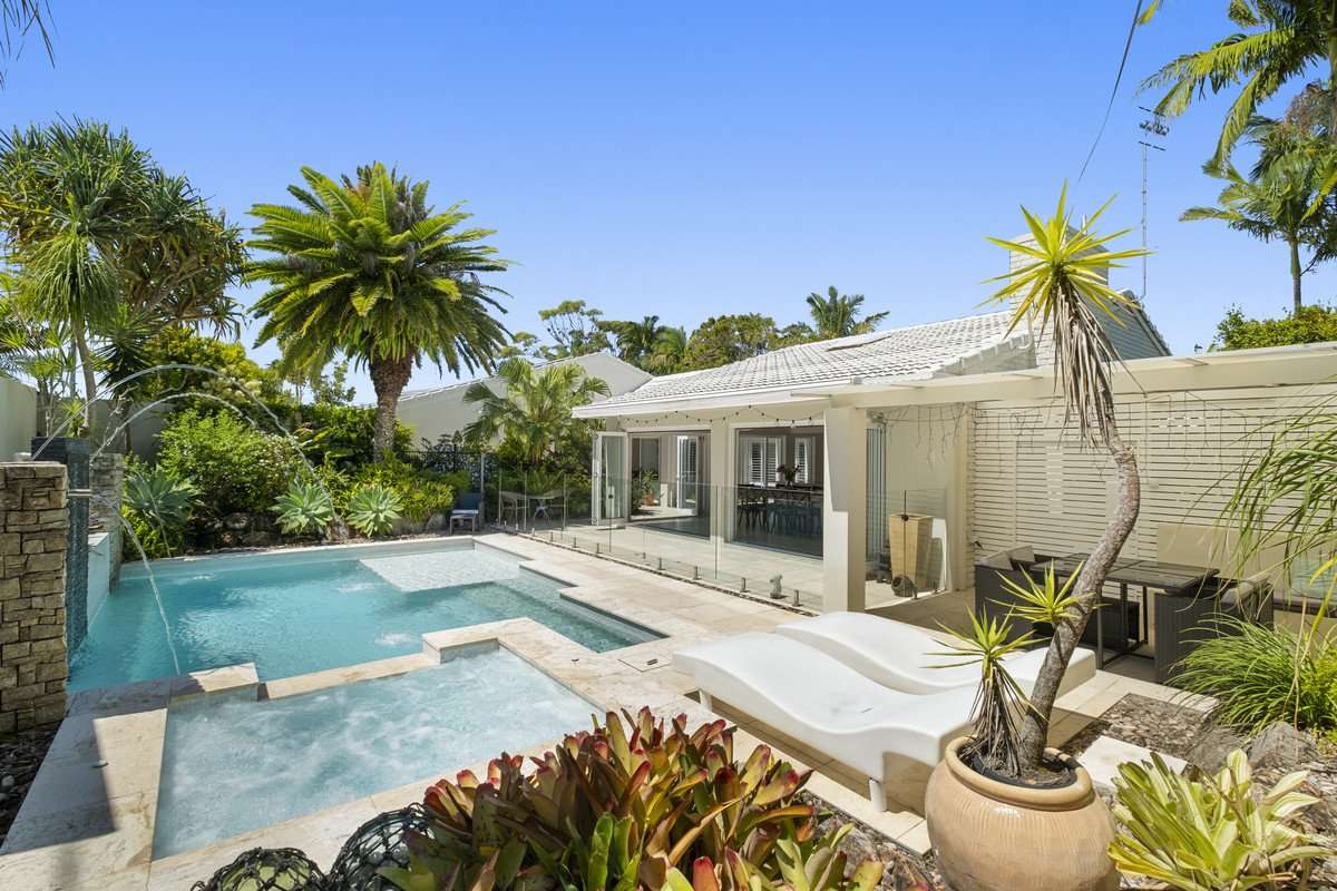 13 Delorme Street, NOOSA HEADS QLD 4567 - image #5