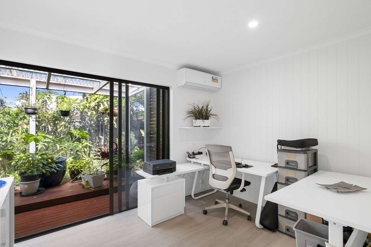 13 Delorme Street, NOOSA HEADS QLD 4567 - image #9