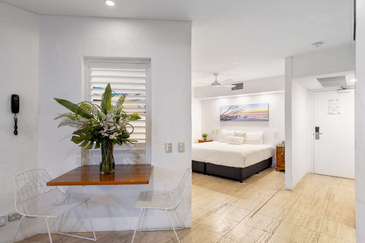 306/16 Noosa Drive, NOOSA HEADS QLD 4567 - image #5