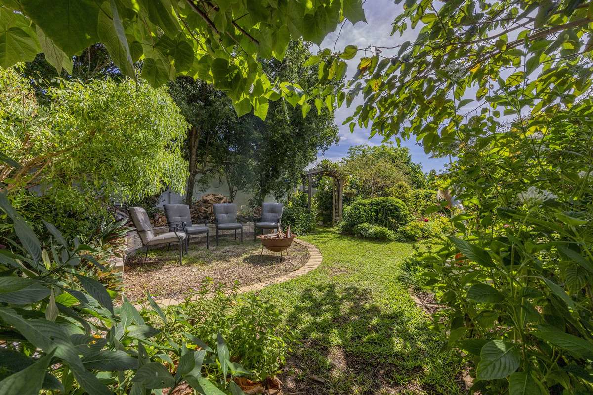 20 Sarah Court, NOOSA HEADS  QLD  4567 - image #5