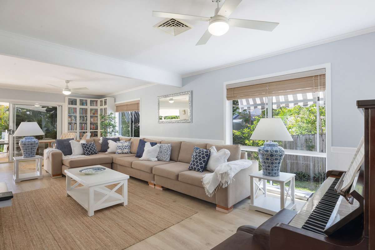 20 Sarah Court, NOOSA HEADS  QLD  4567 - image #6