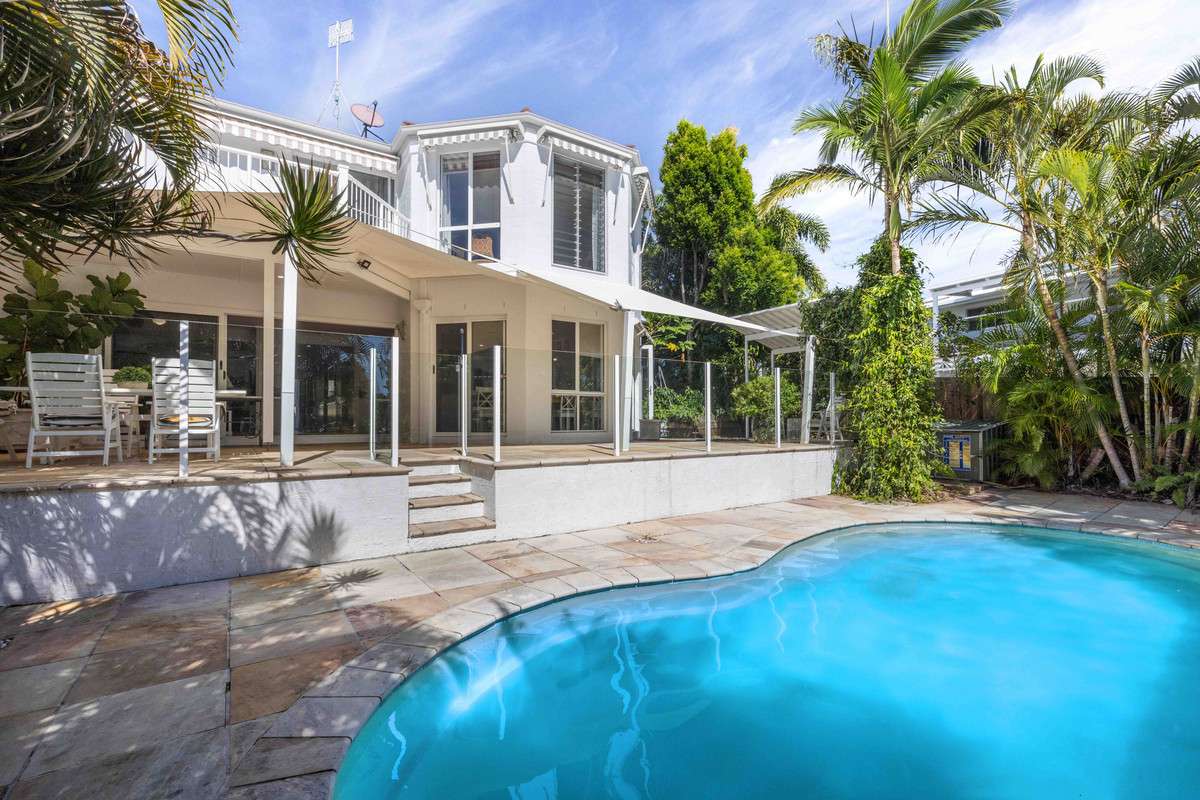 20 Sarah Court, NOOSA HEADS  QLD  4567 - image #16