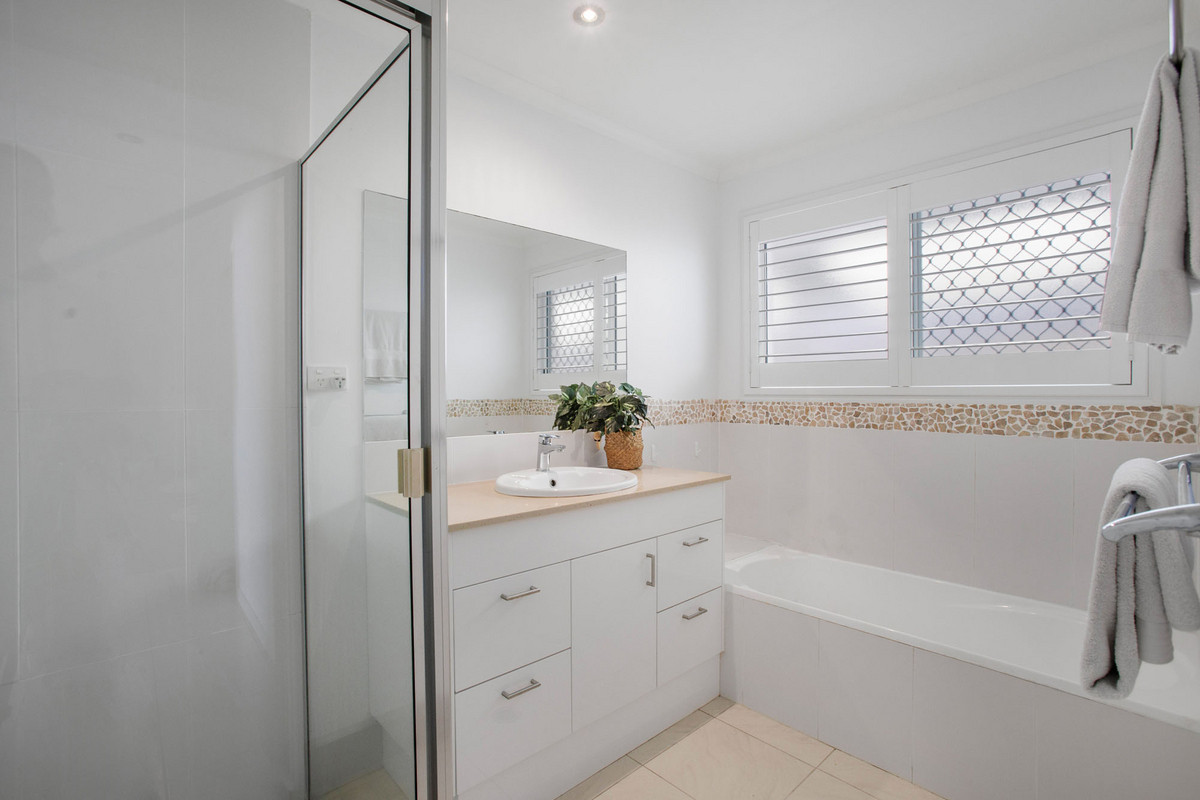 6 Fittell Court, Tewantin  QLD  4565 - image #16
