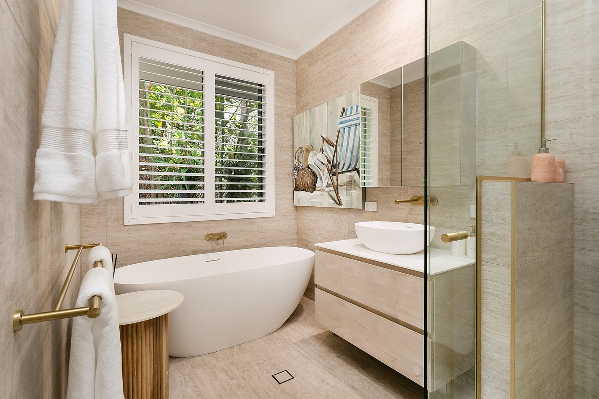 7 Corinthia Court, Noosaville QLD 4566 - image #10
