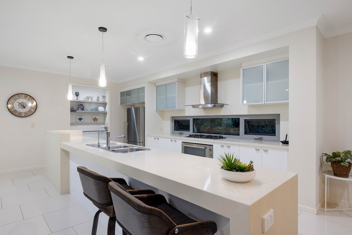19 Grosvenor Terrace, NOOSA HEADS QLD 4567 - image #8
