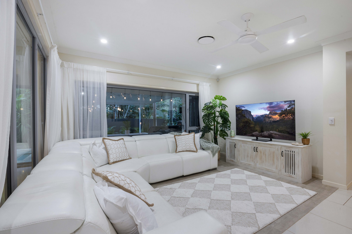 19 Grosvenor Terrace, NOOSA HEADS QLD 4567 - image #9