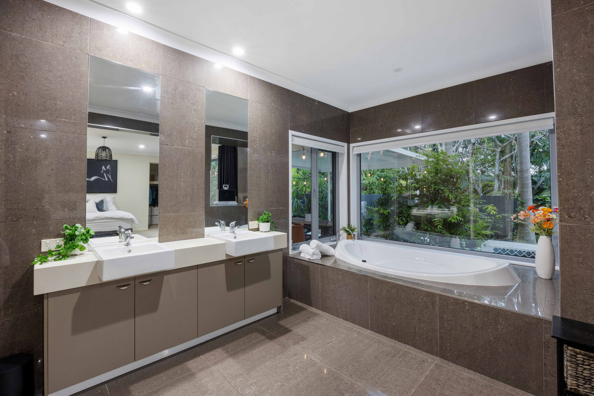 19 Grosvenor Terrace, NOOSA HEADS QLD 4567 - image #13